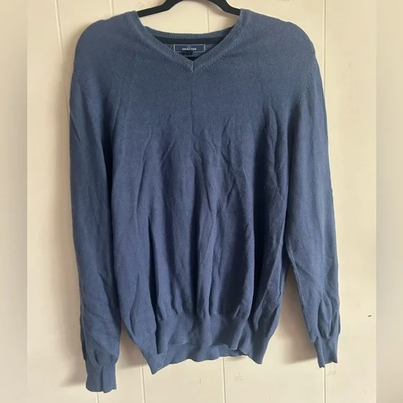 Grafton, size M, Cotton and Cashmere blue long sleeve pullover, V Neck - Picture 2 of 10